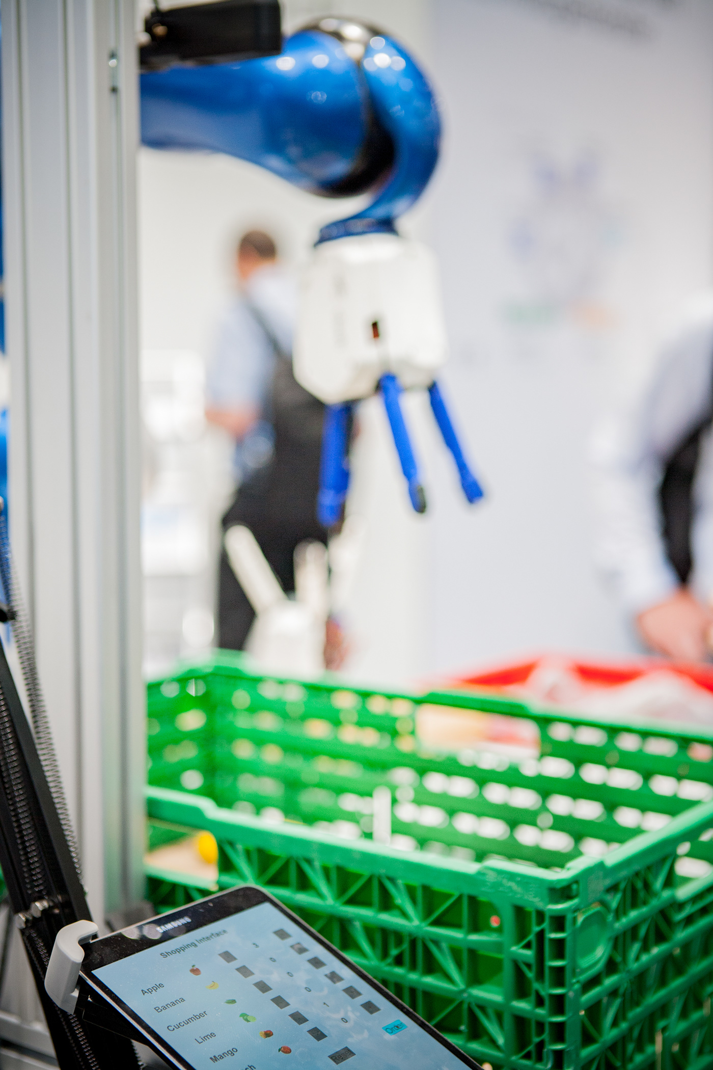 DLR，clash，3D simulation，experiment，Demonstrator，manipulator，blue，