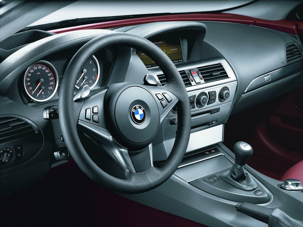 vehicle，Steering wheel，Interior，