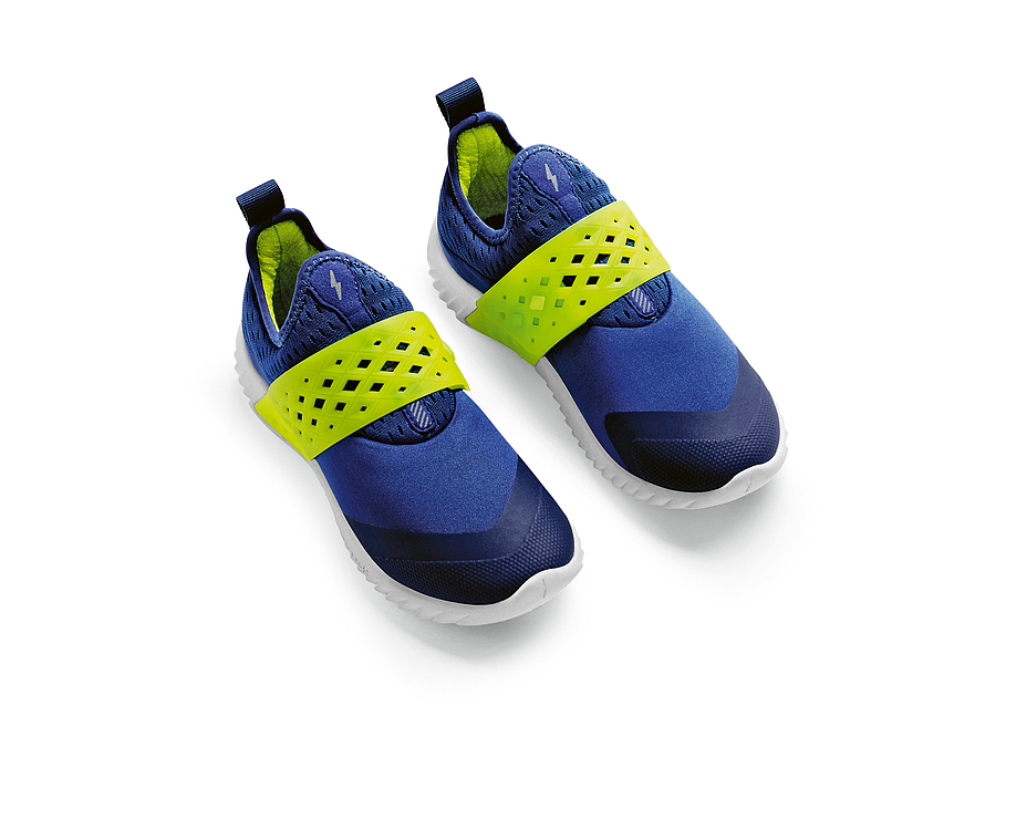 children's shoes，product design，industrial design，2018 red dot award，