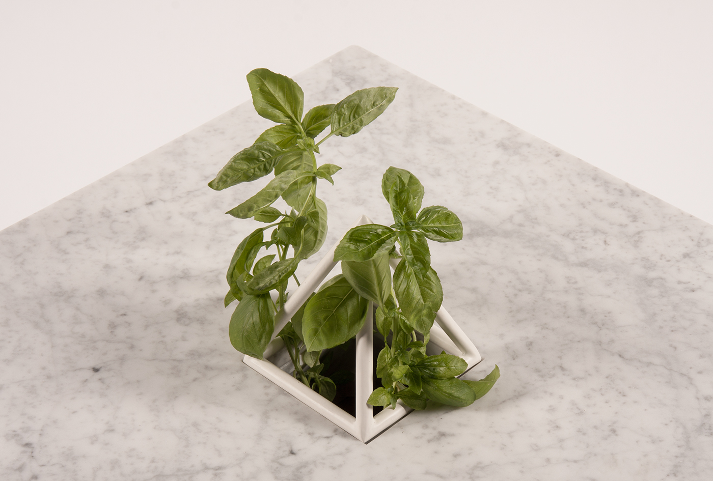 SPUTNIK-5，satellite，Coffee table，Marble，oak，Metal bar，