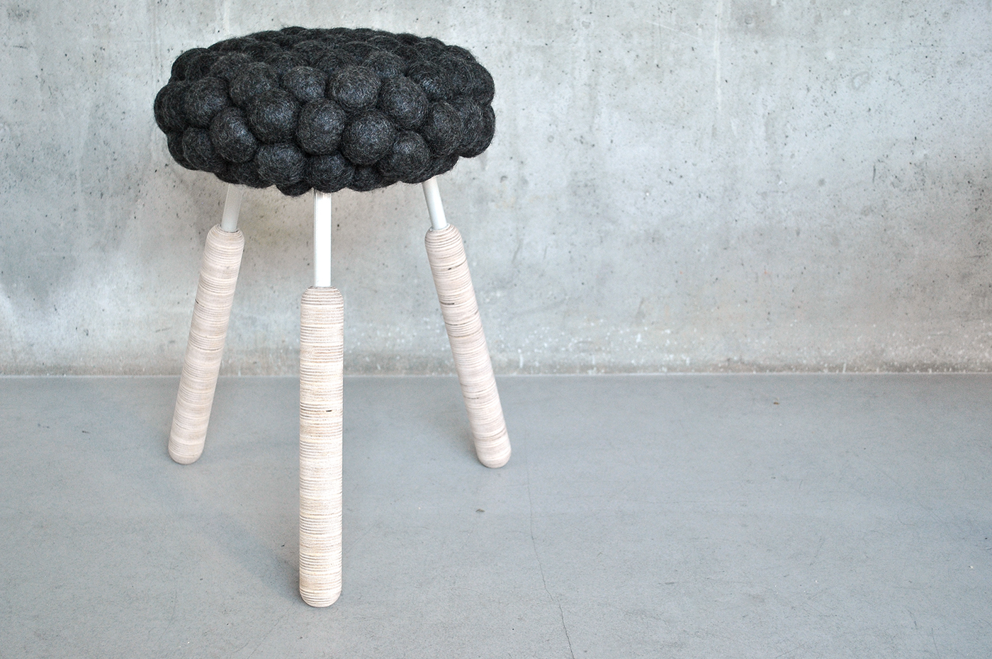 Black sheep，stool，BLACK SHEEP，