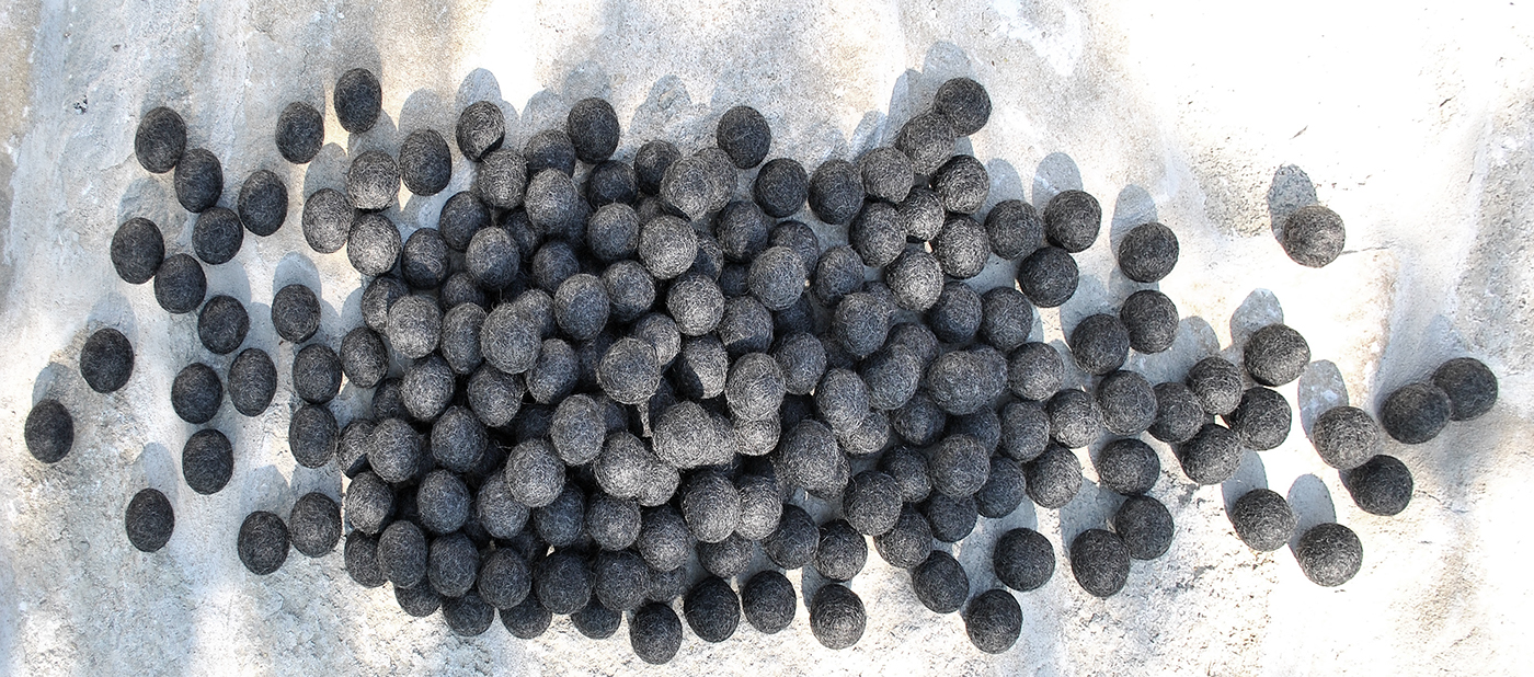 Black sheep，stool，BLACK SHEEP，