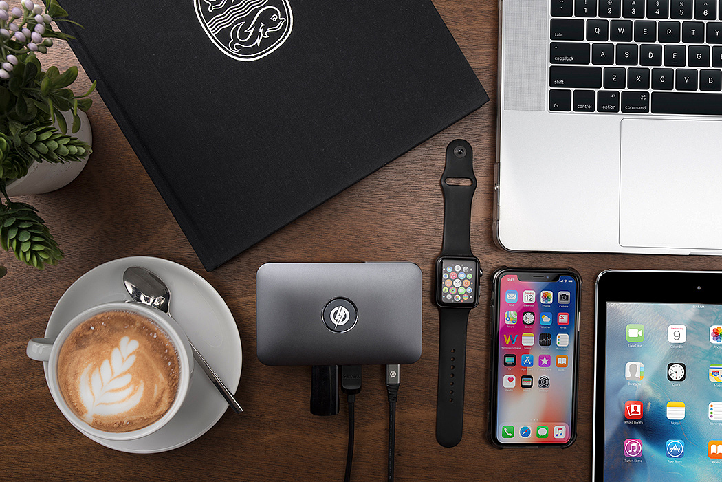 portable battery，Mobile power supply，apple，Charger，Apple，Alex Chan，
