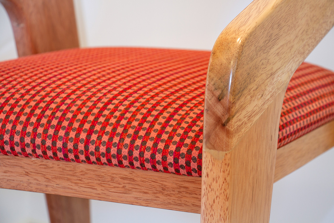 woodiness，fabric art，chair，leisure time，Rest，chair，