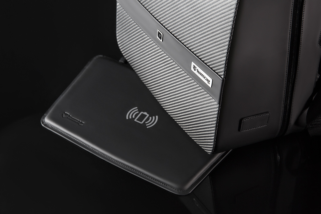 Leatherwear，carbon fibre，intelligence，knapsack，Lumzag，Armen Poghosyan，