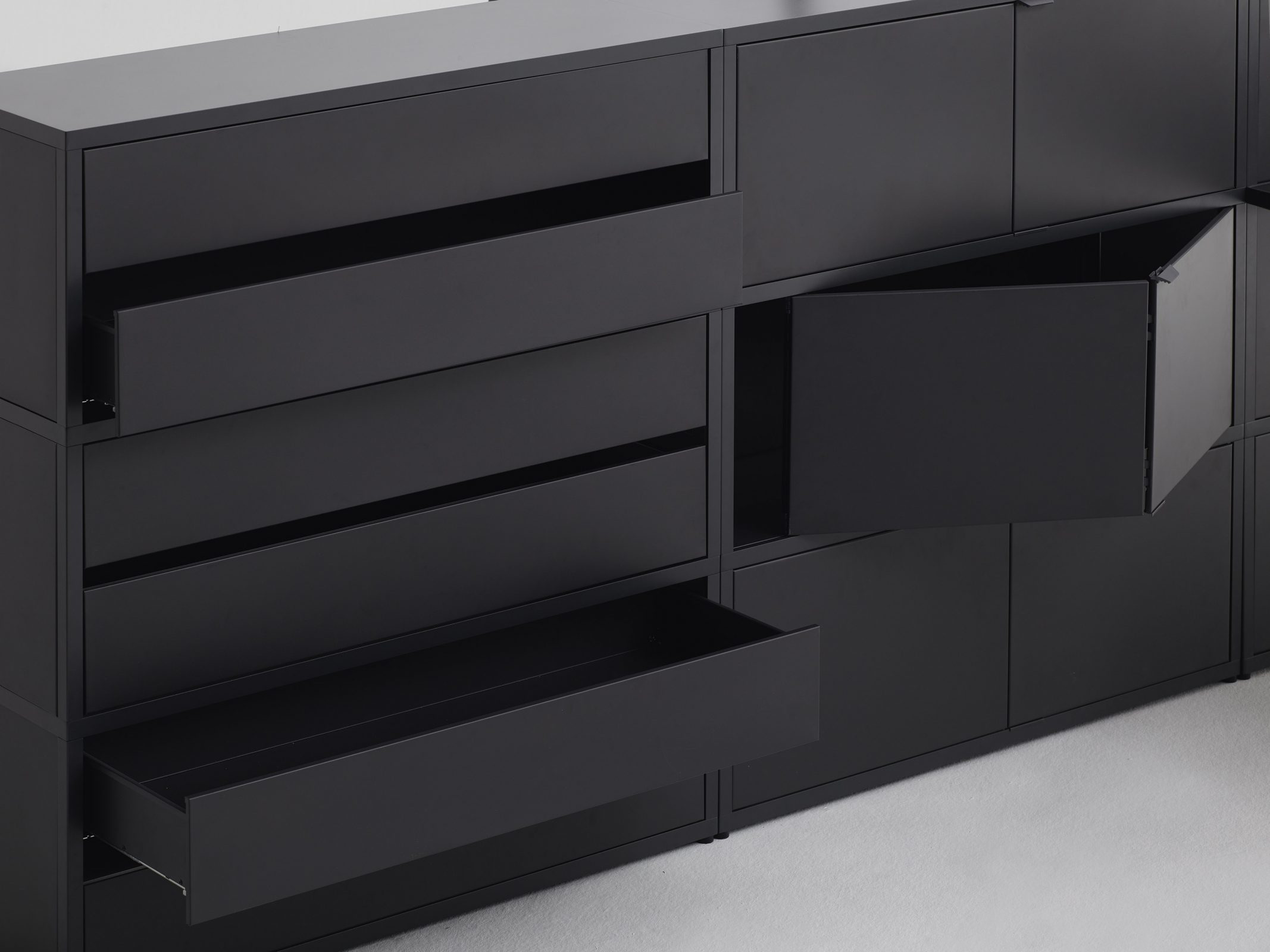 office equipment ，furniture，Minimalist，Black and white gray，gules，bookshelf，Can be assembled，Simplicity，desk，Office chair，The computer table，Universal wheel，Office products，serialization，