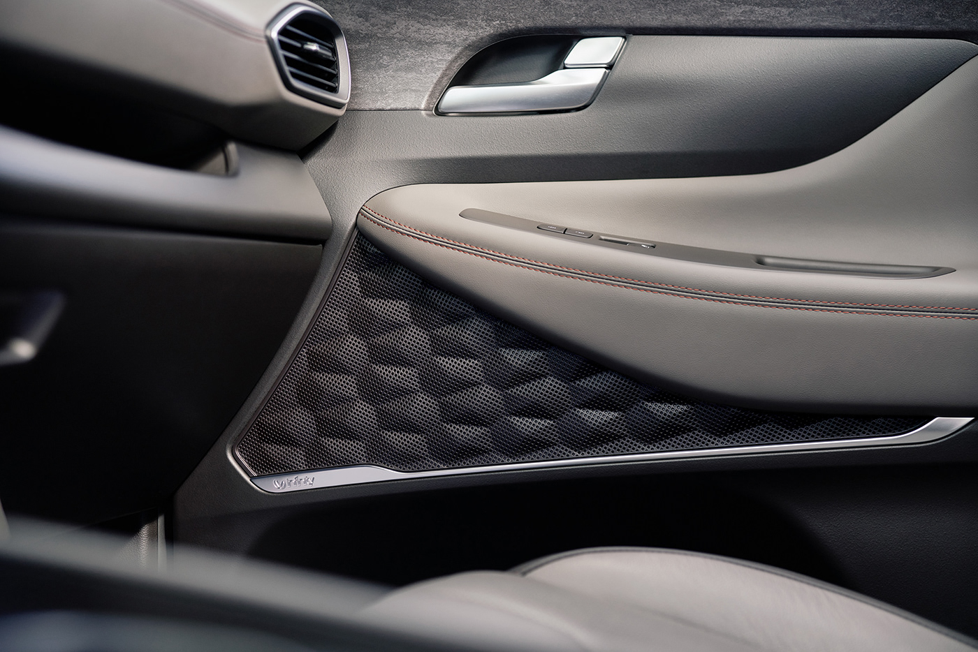 hyundai，modern，automobile，