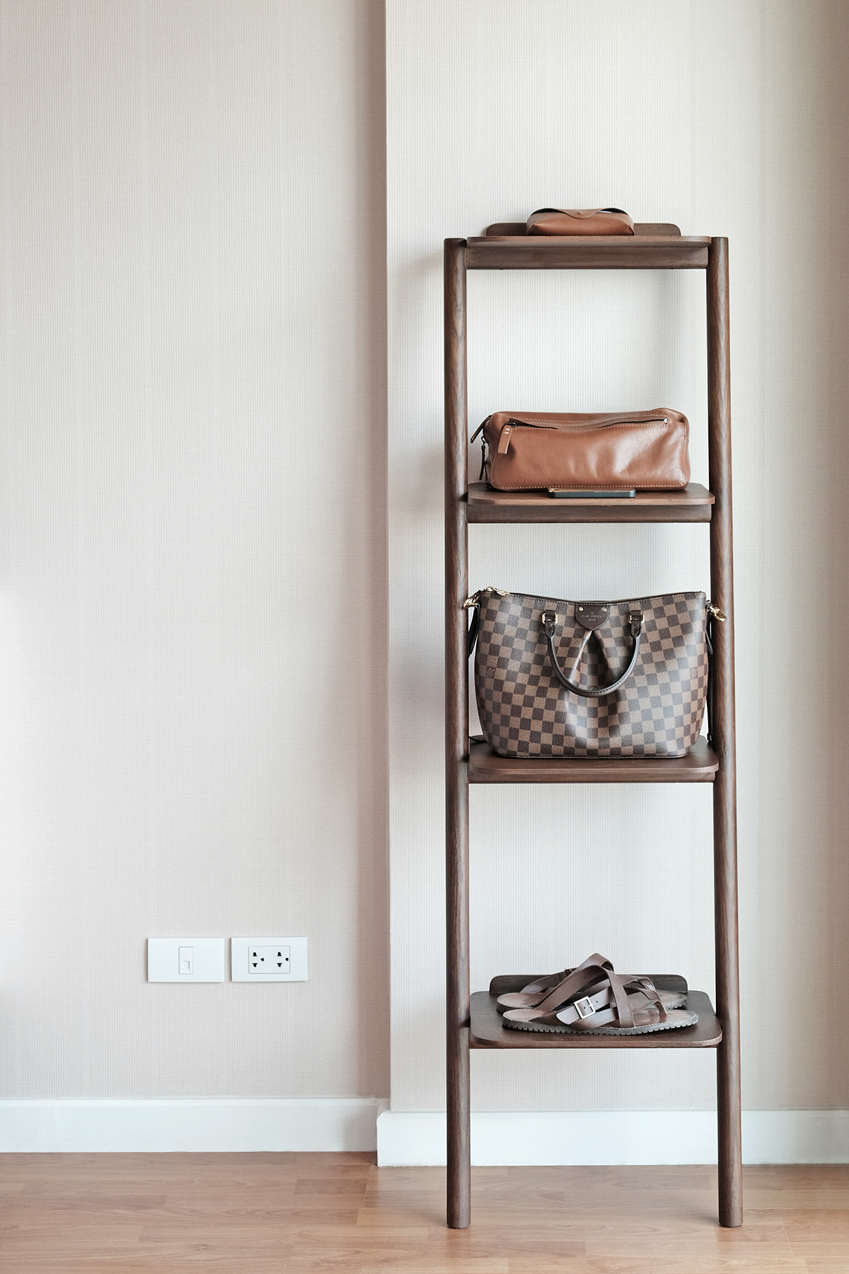 Home design，product design，industrial design，bookshelf，shoe rack，Wooden frame，