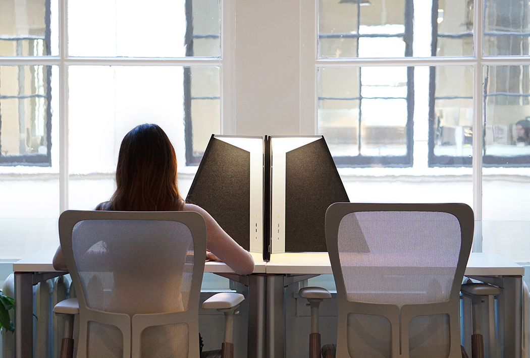 to work in an office，Corner Office，felt，Privacy，