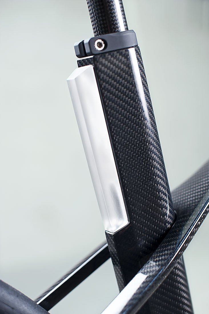 White paint，streamline，Light carbon fiber，Bicycle，Collen，Coren，