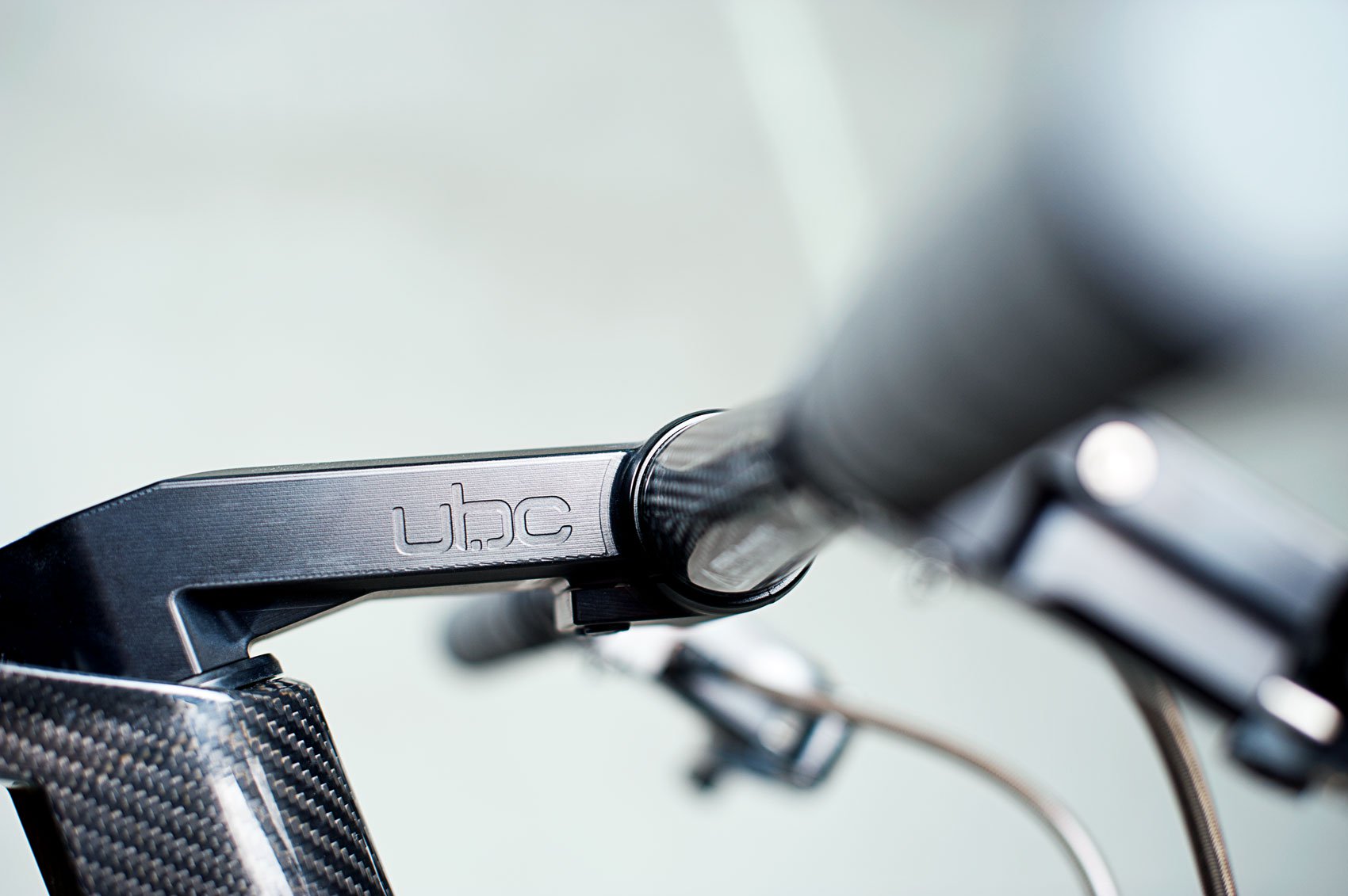 White paint，streamline，Light carbon fiber，Bicycle，Collen，Coren，