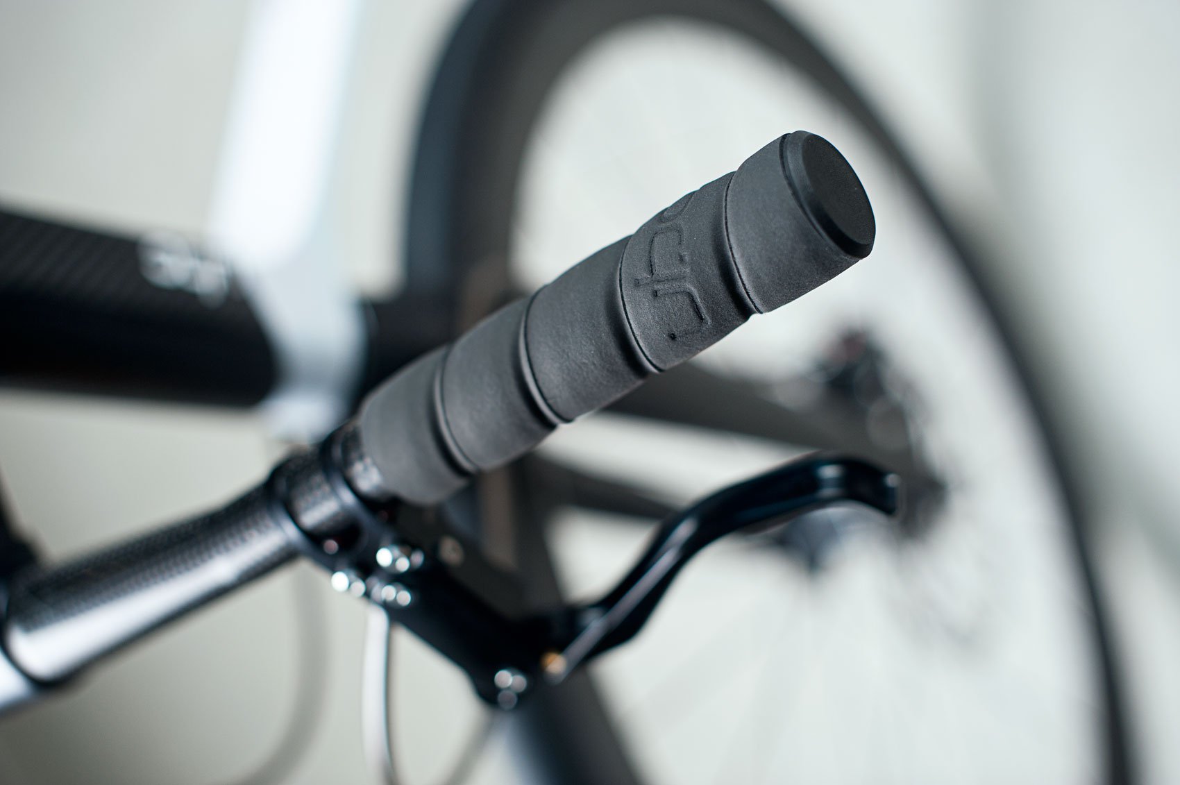 White paint，streamline，Light carbon fiber，Bicycle，Collen，Coren，