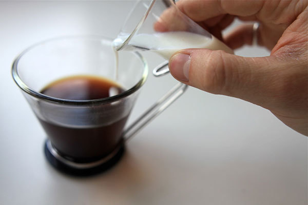 induction heating，Black artificial marble，Stainless steel ball bearing，Hand blown glass，American walnut tray，Retro，gentleman，