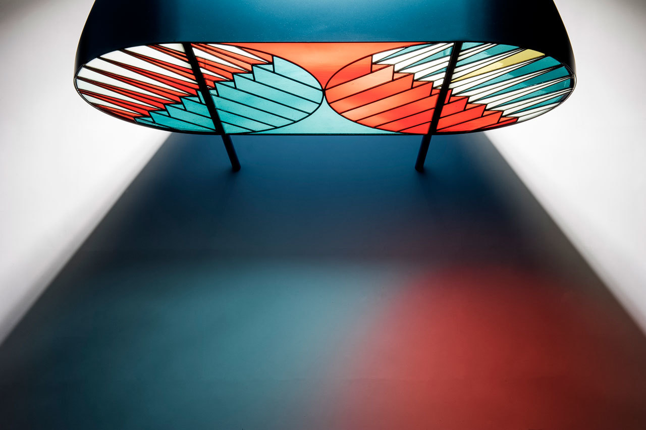 colour，Glass，capsule，Bookcase，