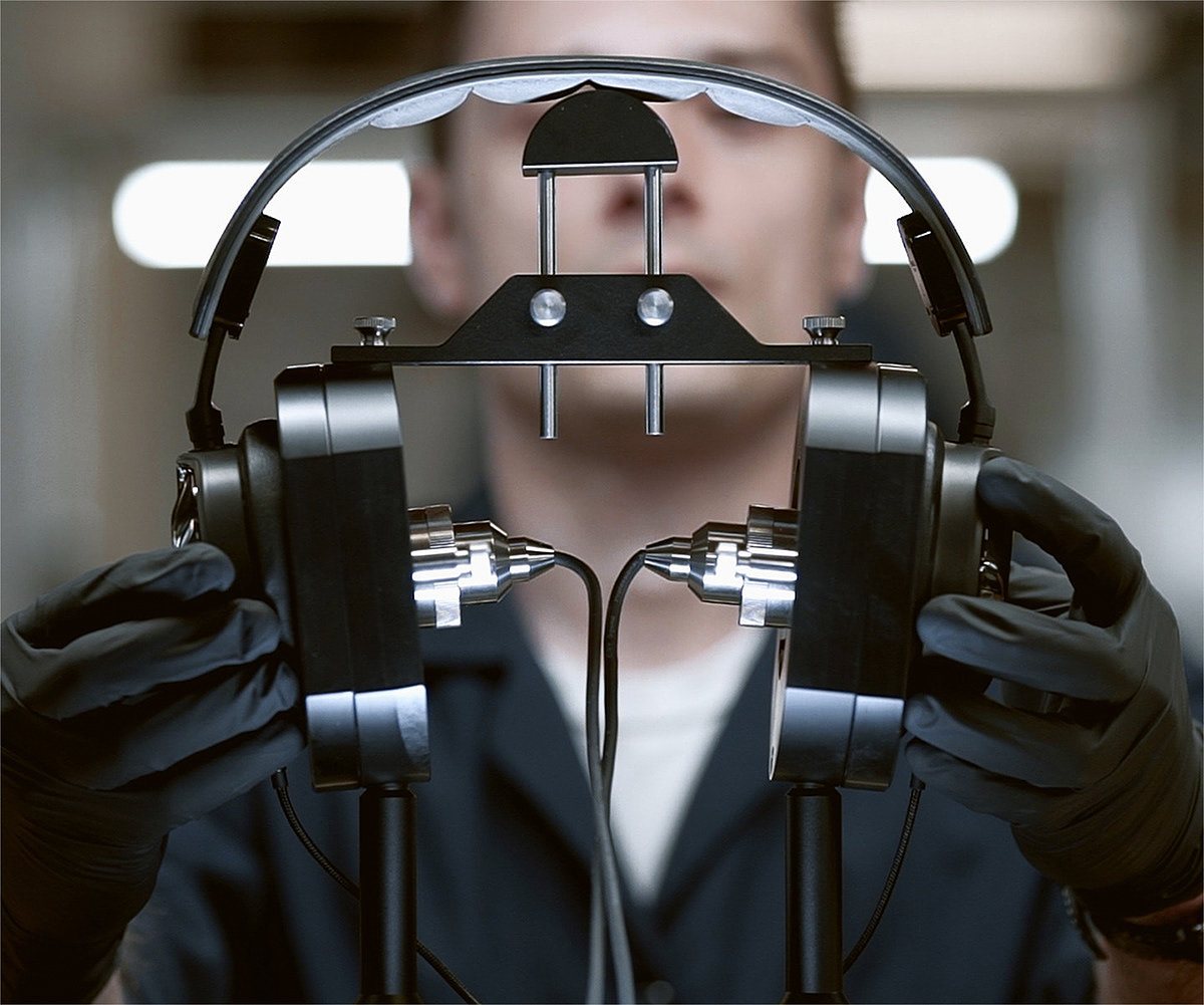 Headphones, headphones, headphones，