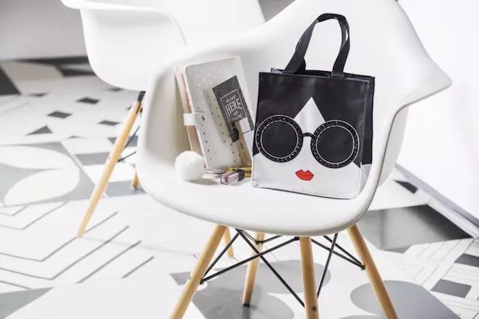 Starbucks，Flagship store，First，Peripheral products，jointly，