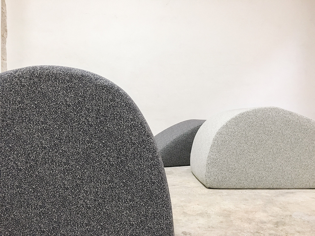 grace，sofa，comfortable，soft，Aesthetic feeling，