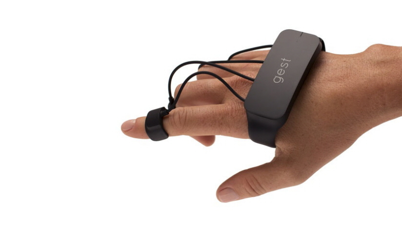 Wearable ，intelligence，control，science and technology，