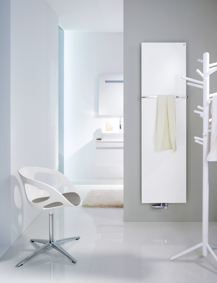 Sanitary products ，red dot，