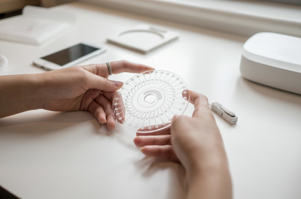 Blood test，Disease detection，Mobile application，Portable，