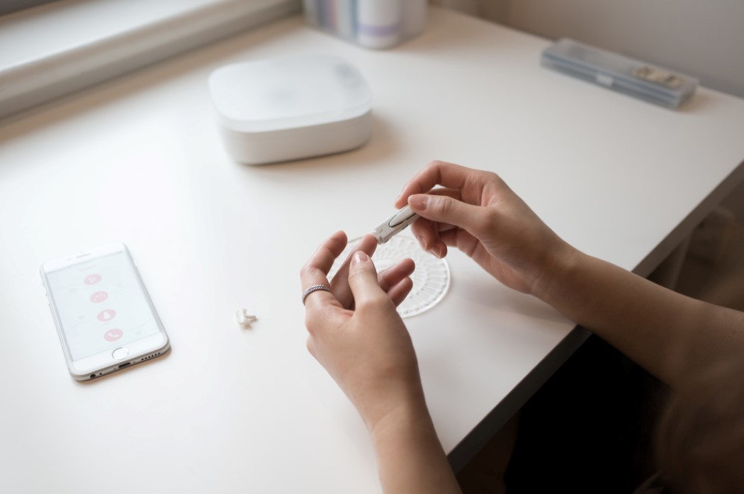 Blood test，Disease detection，Mobile application，Portable，