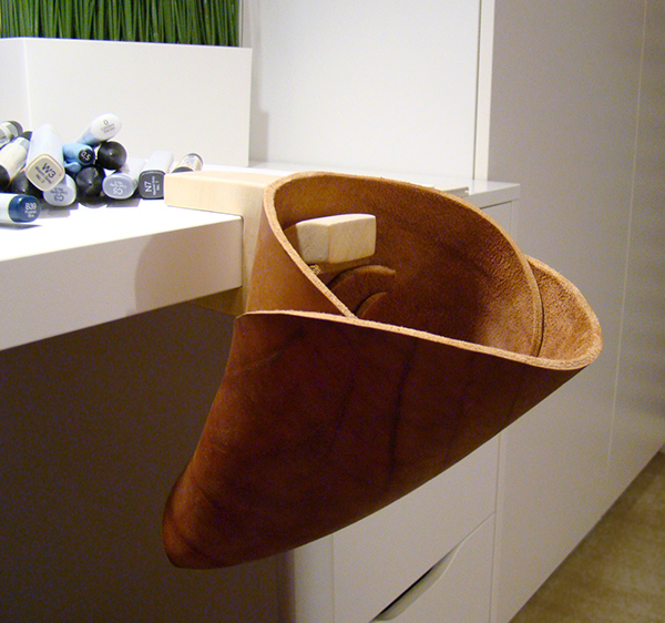 Office Supplies，Small shape，fine workmanship ，Convenient and fast，product design，