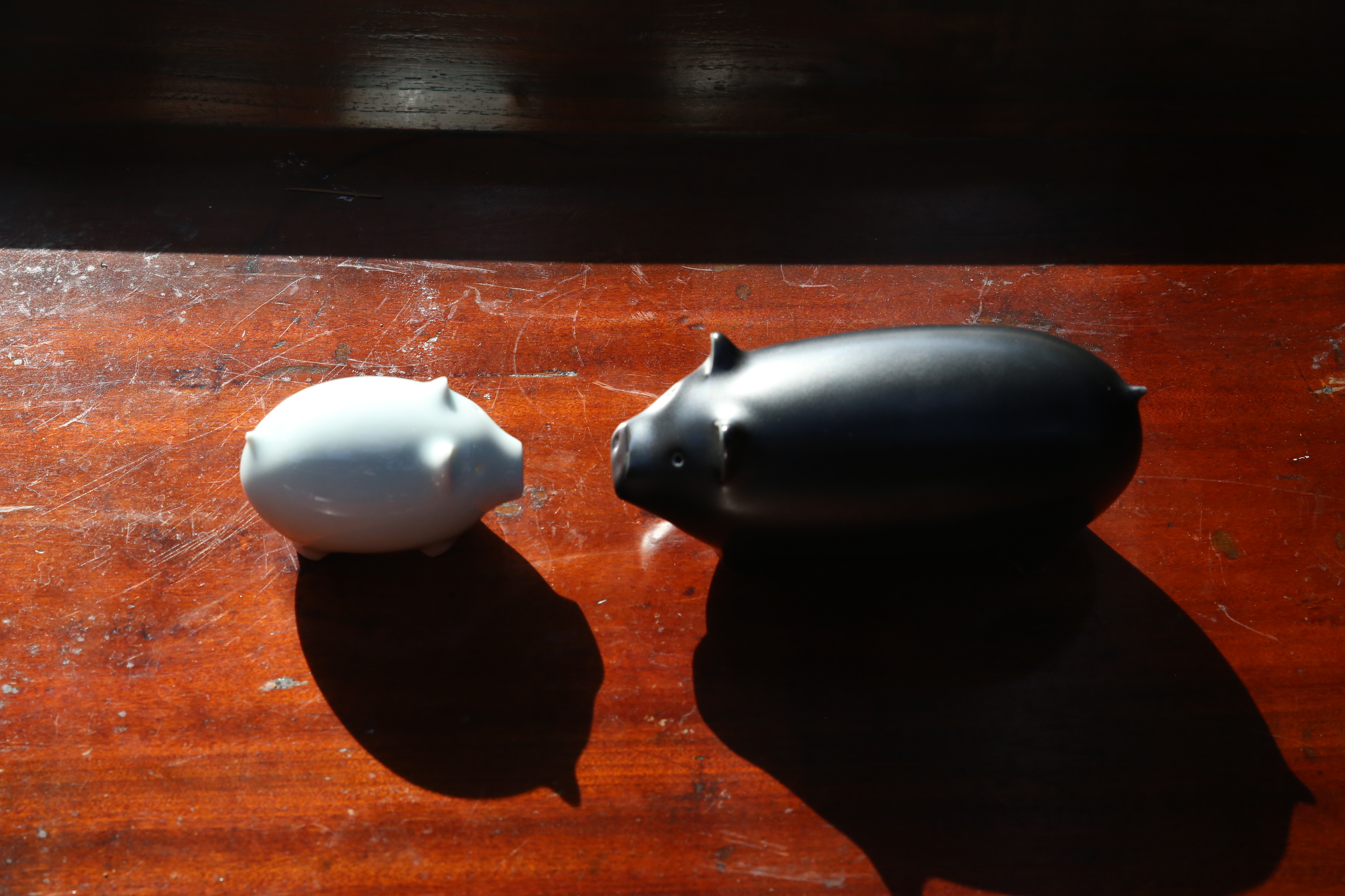 ceramics，the Chinese zodiac，pig，Ornaments，