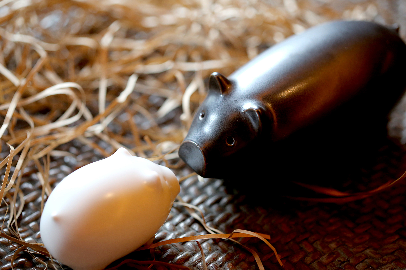 ceramics，the Chinese zodiac，pig，Ornaments，
