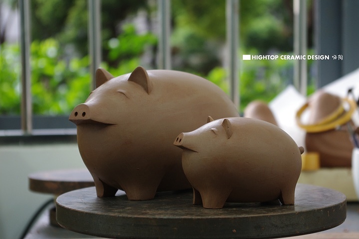 ceramics，the Chinese zodiac，pig，Ornaments，