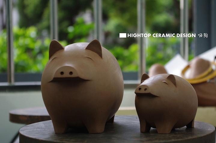 ceramics，the Chinese zodiac，pig，Ornaments，