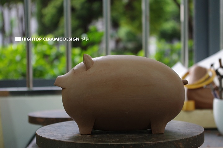 ceramics，the Chinese zodiac，pig，Ornaments，