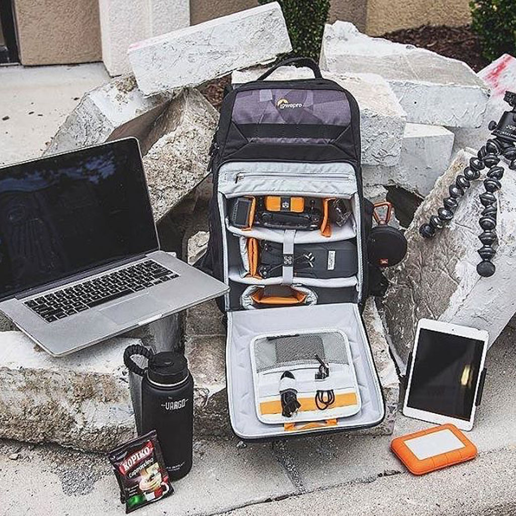 2018 red dot award，UAV，knapsack，function，