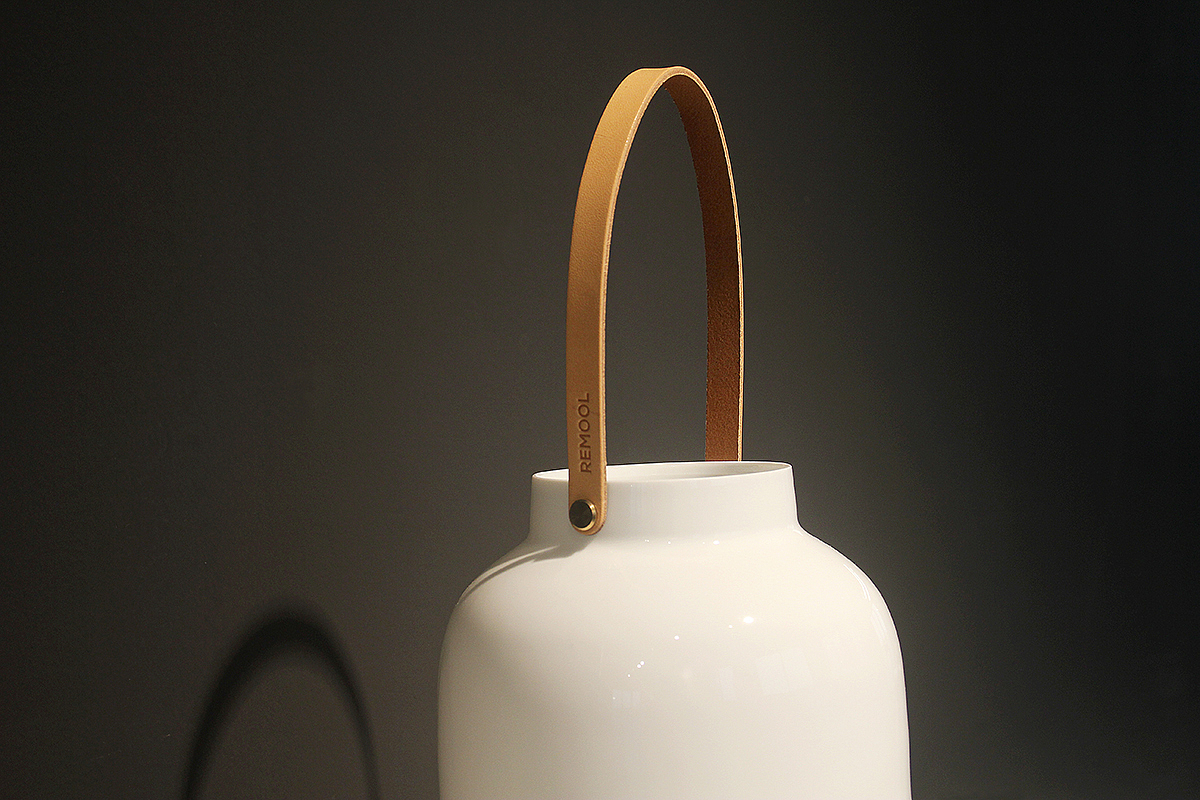2018 red dot award，lamps and lanterns，Bedside lamp，originality，