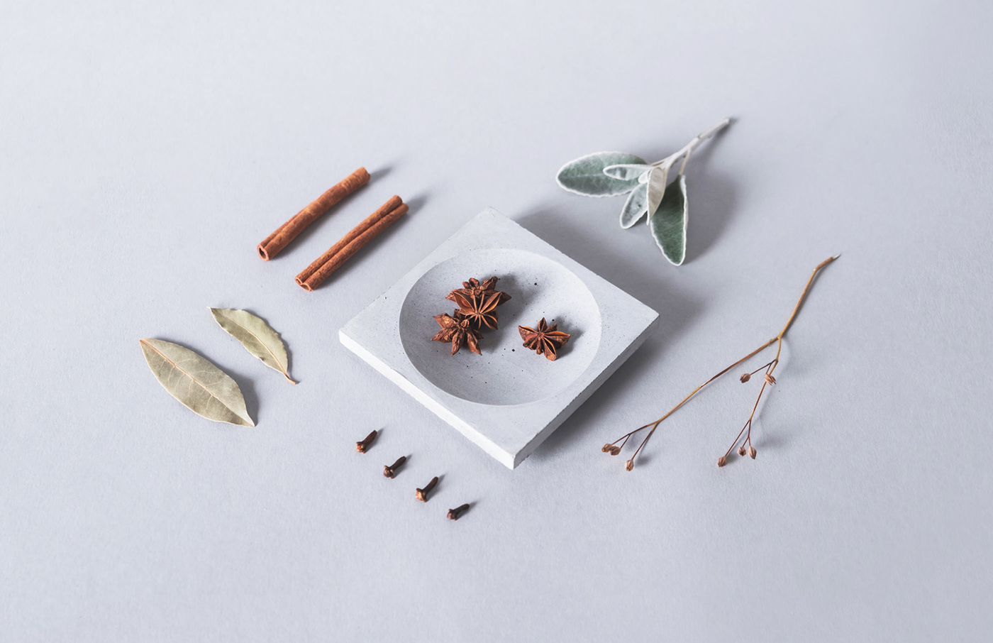 product design，industrial design，manual，stable，concrete，Sundries storage，Small disc，