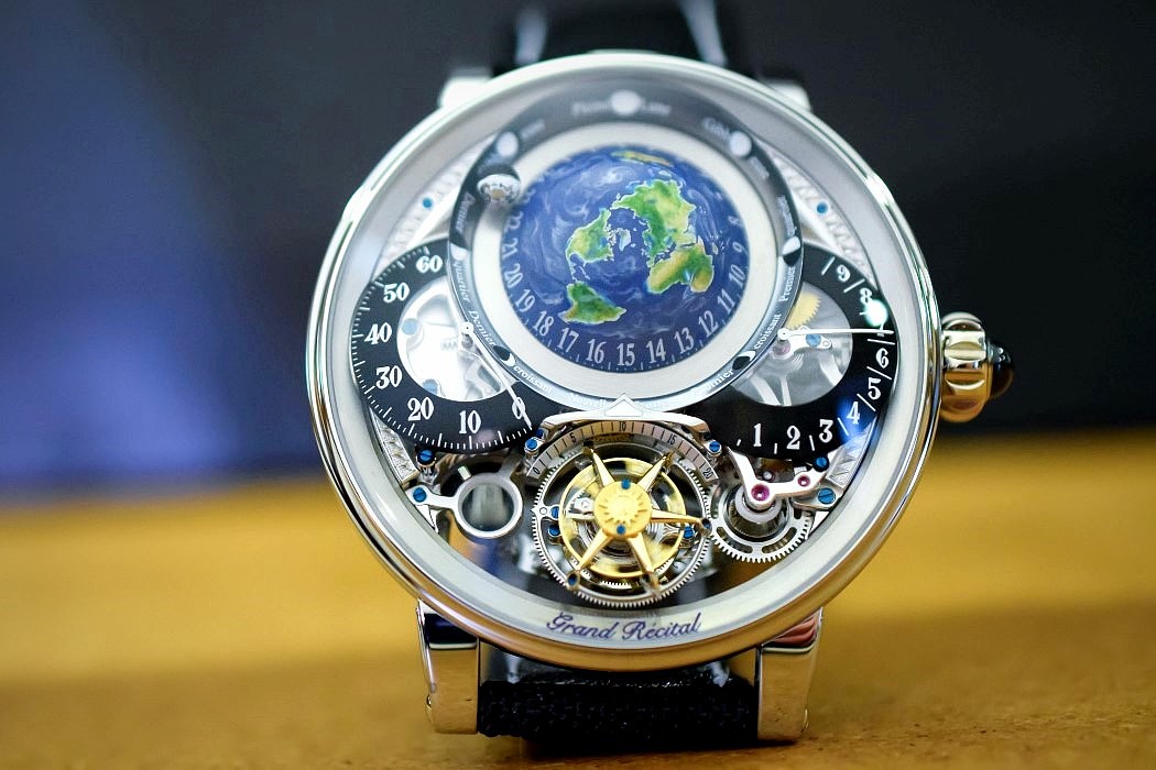 product design，industrial design，gemstone，Rare earth metals，Wrist watch，surface，