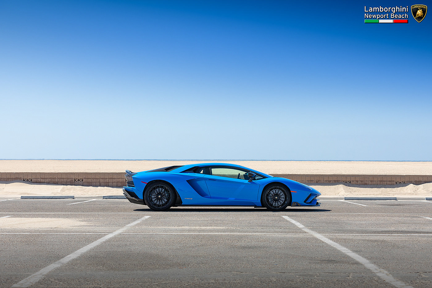 automobile，Lamborghini，Luxury car，Sports car，