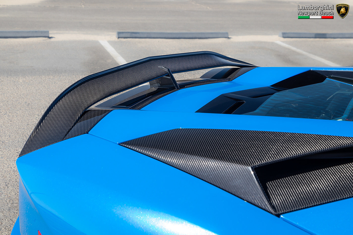 automobile，Lamborghini，Luxury car，Sports car，