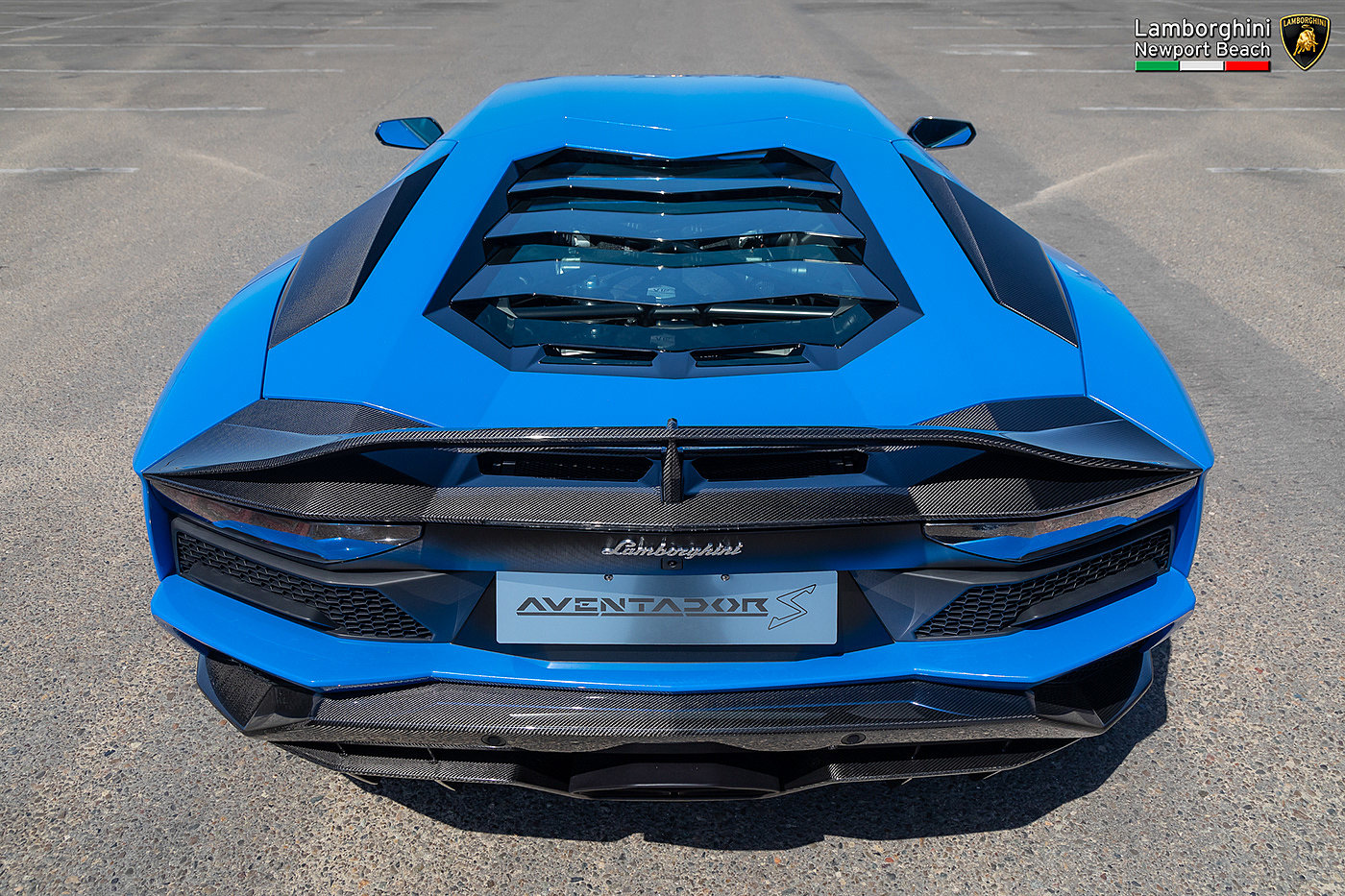 automobile，Lamborghini，Luxury car，Sports car，