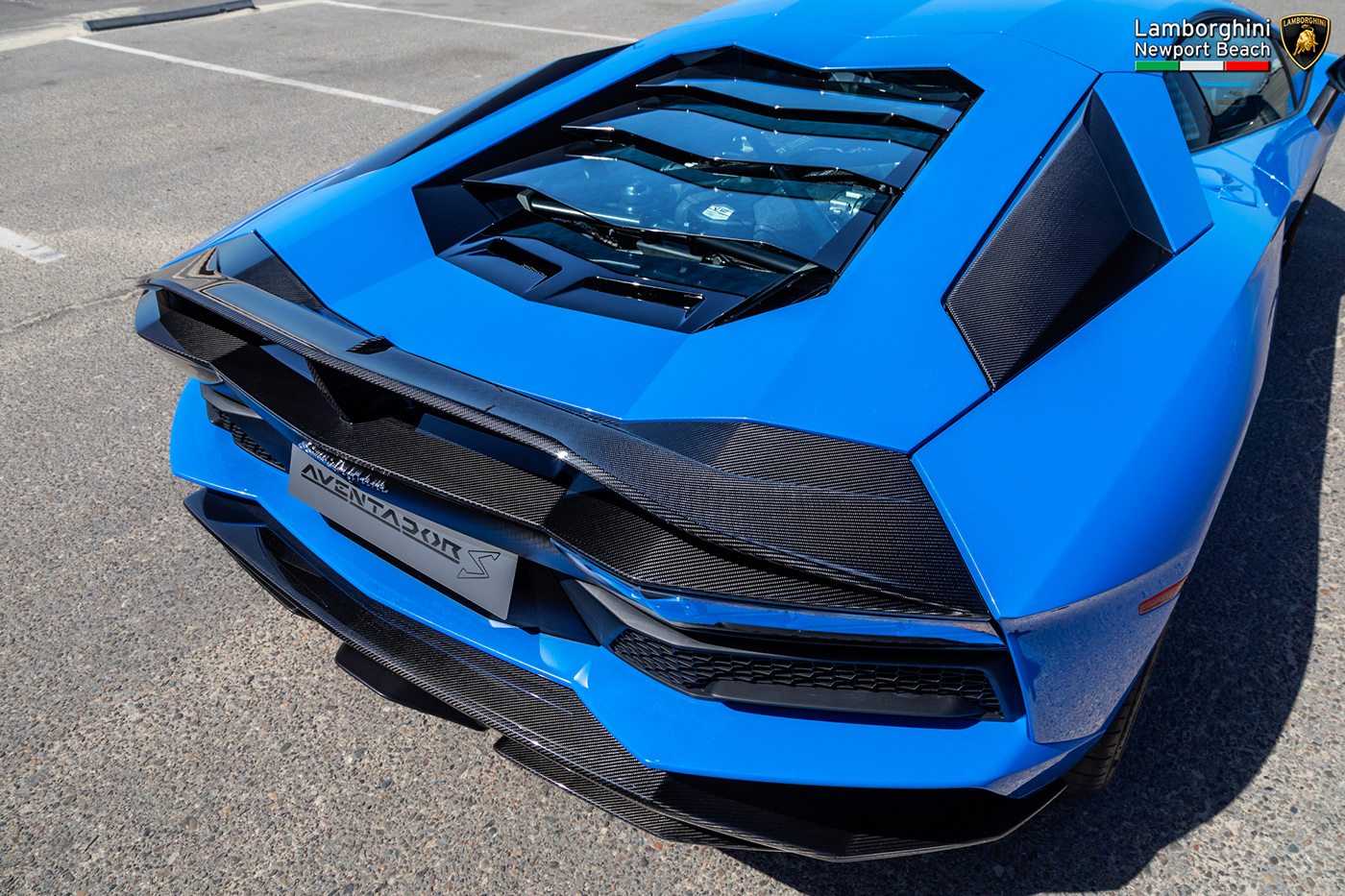 automobile，Lamborghini，Luxury car，Sports car，