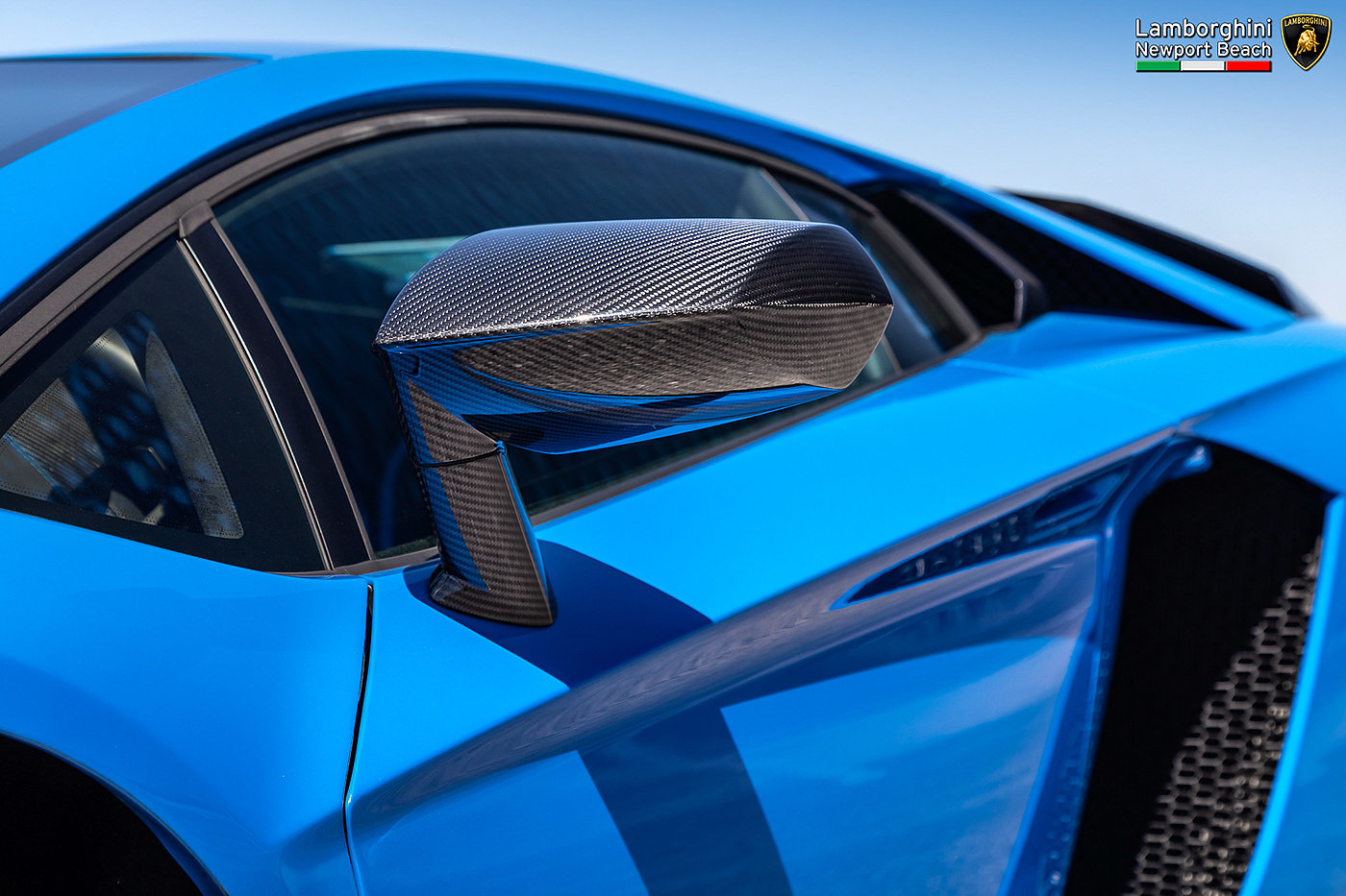 automobile，Lamborghini，Luxury car，Sports car，