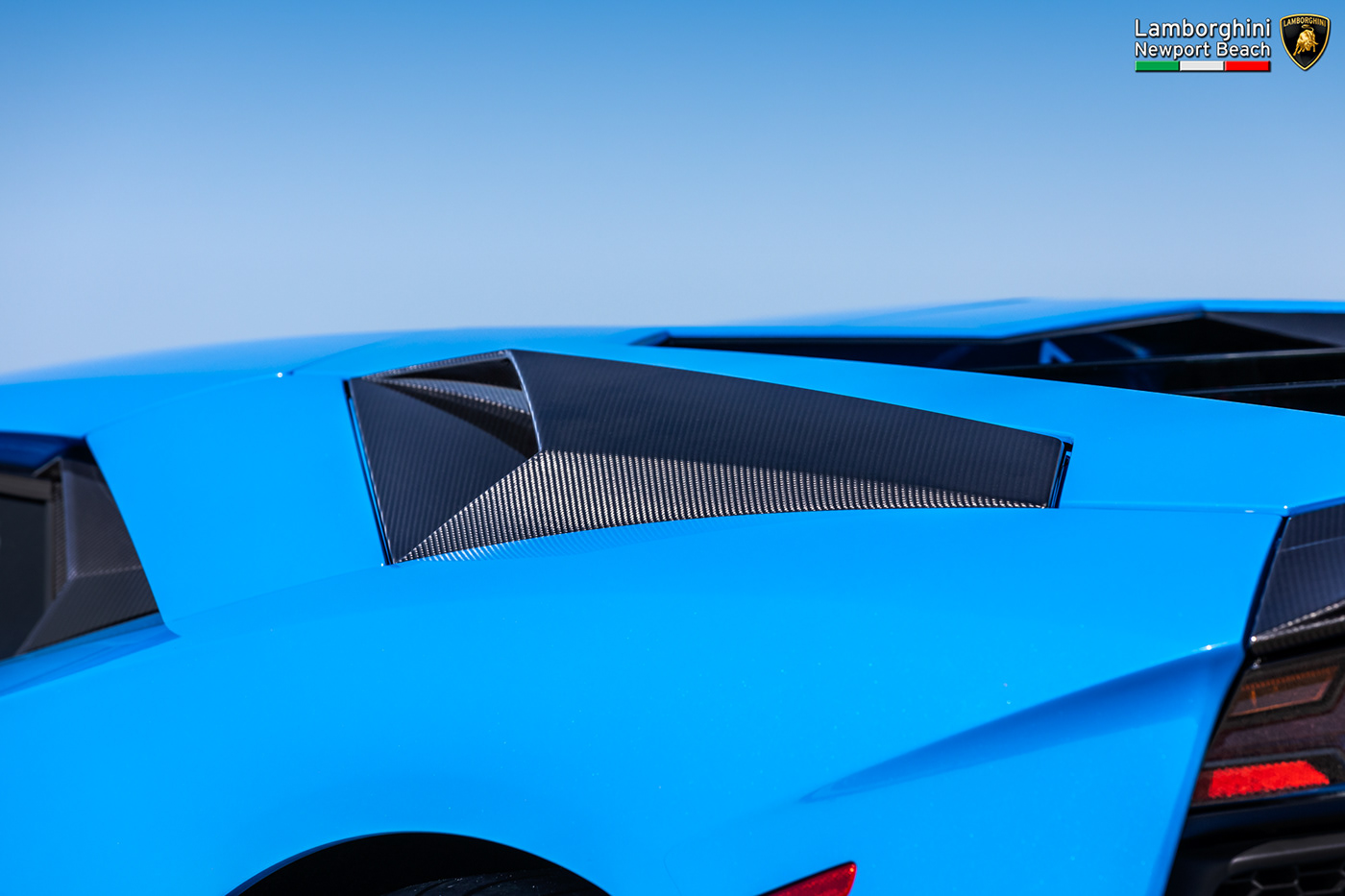 automobile，Lamborghini，Luxury car，Sports car，