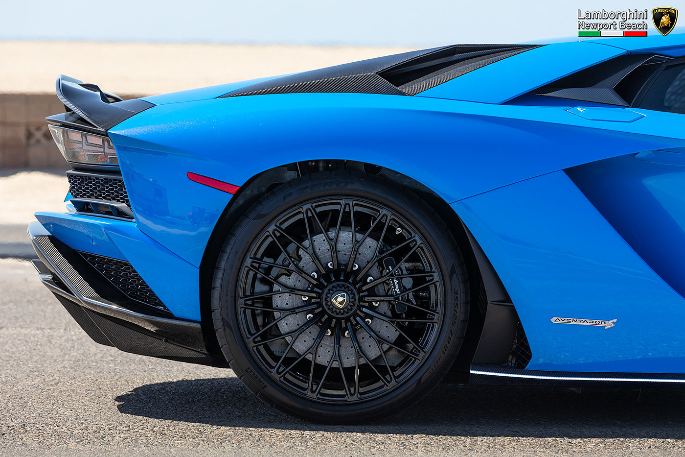 automobile，Lamborghini，Luxury car，Sports car，