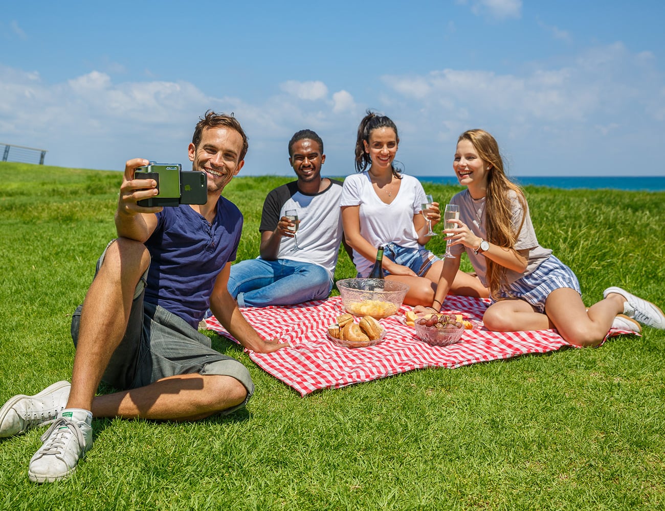 Mobile Accessories，SLR camera，industrial design，product design，