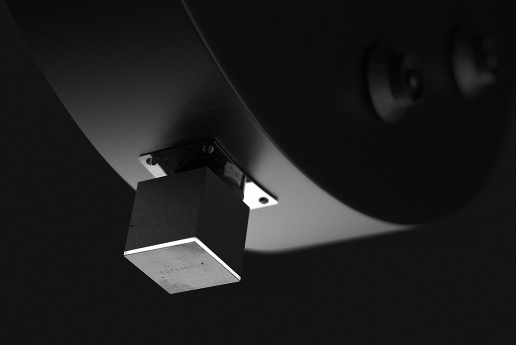 Dan Salisbury，black，Supernova，360 degrees，concrete，speaker，horn，app，