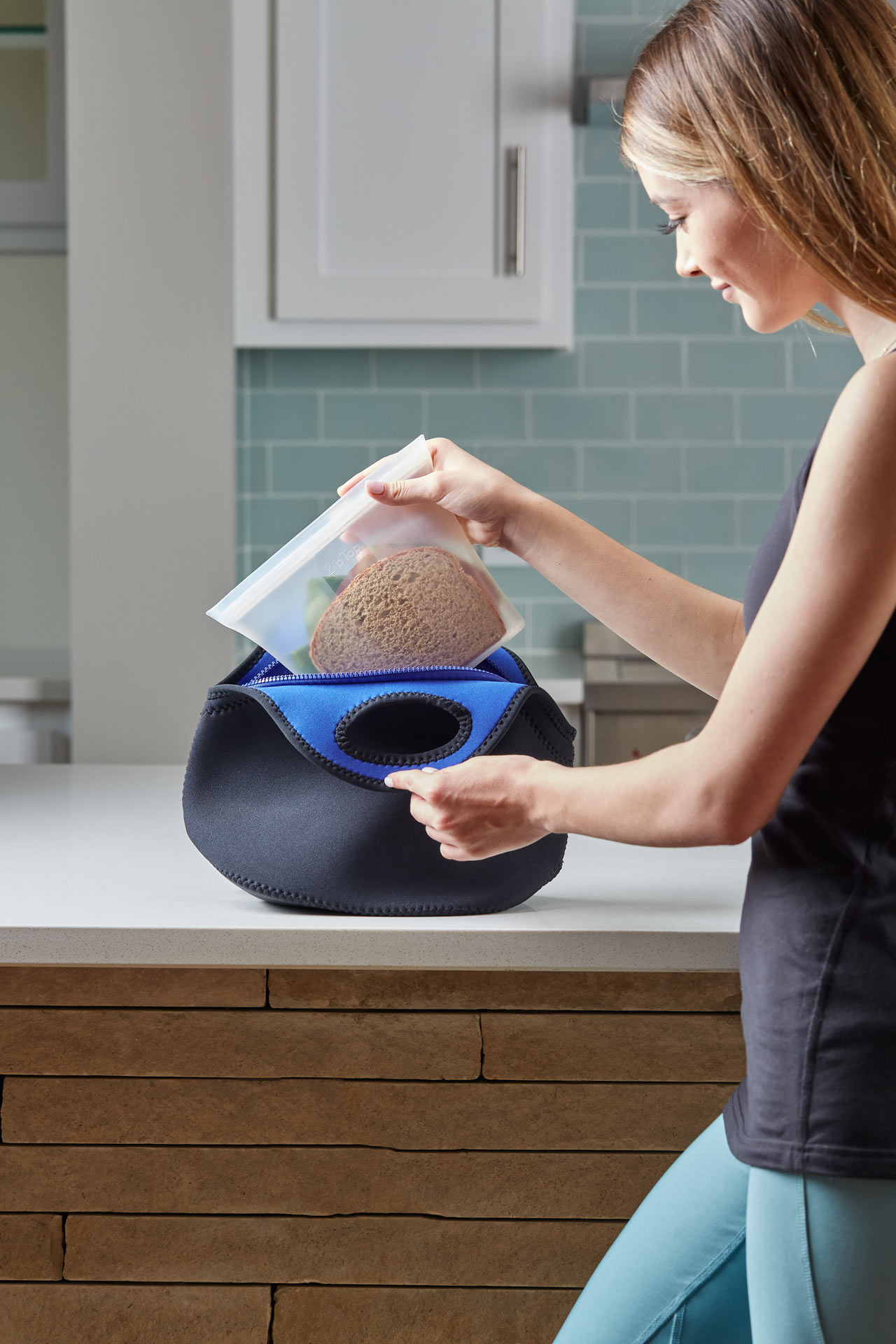 industrial design，product design，Silica gel dispenser，Zip Top，