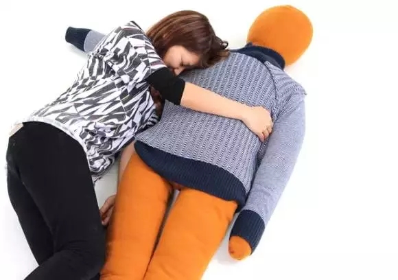 Refrigerator，sleep mask ，pillow，single，Low stool net，