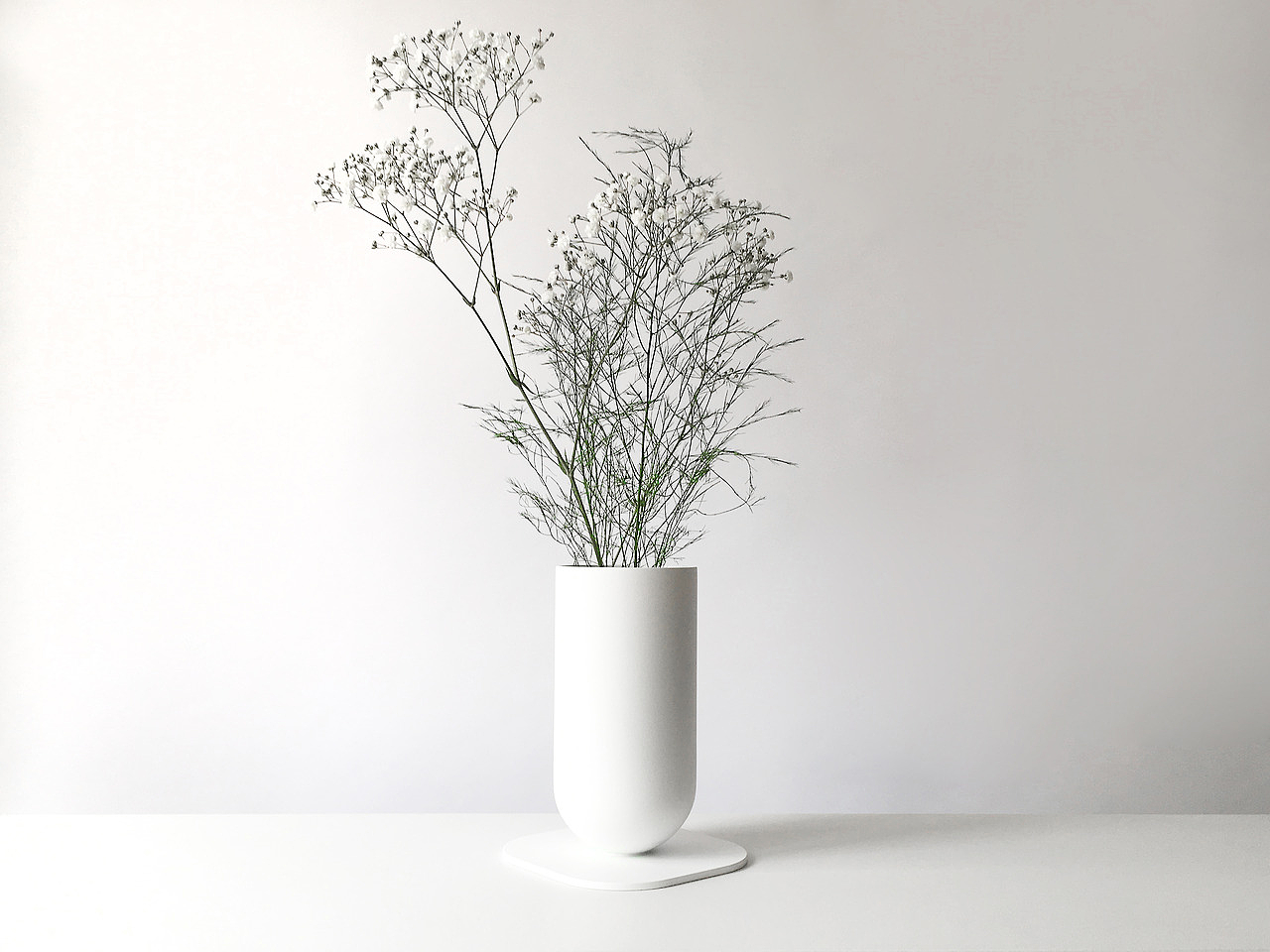 vase，modern stylish，Cylindrical minimalism，vase，Industrial style，tea table，furniture，stool，lamps and lanterns，black and white，Minimalist，cylinder，