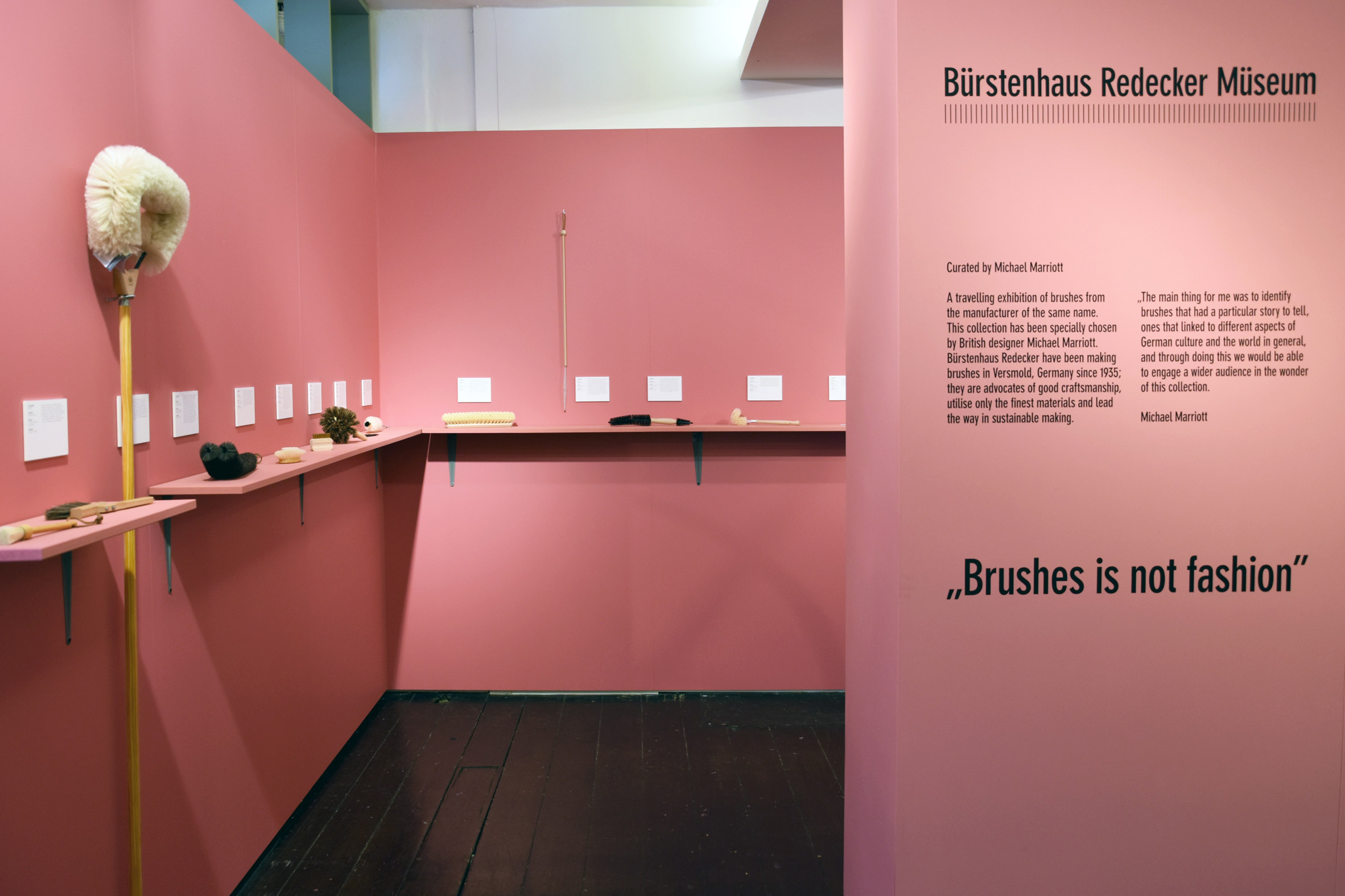 brush，Pink，exhibition，