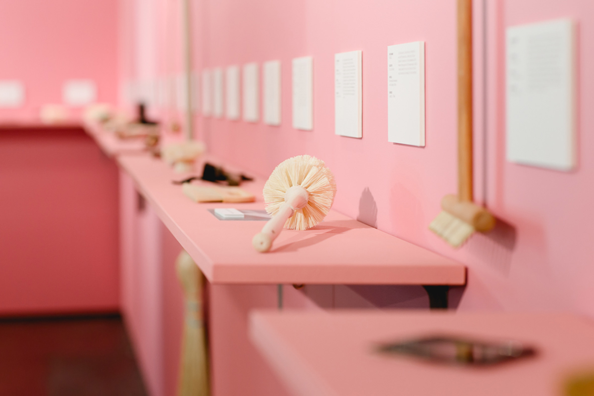 brush，Pink，exhibition，