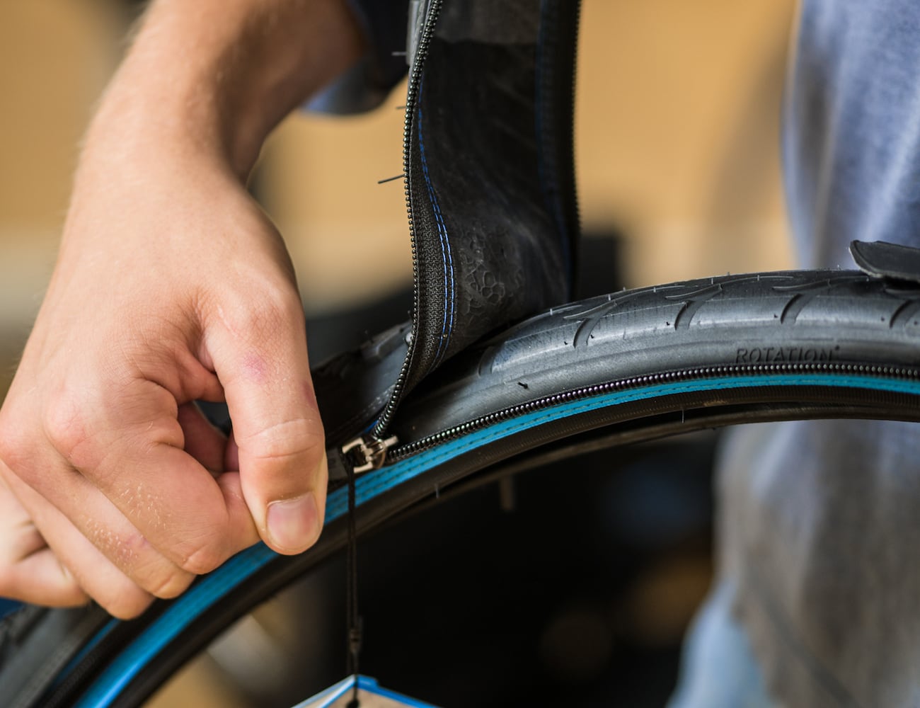 rubber，Bicycle，cross-country，outdoors，motion，tyre，